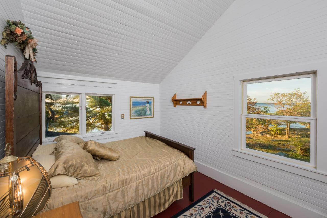Whiskey River Cottages Formerly Seaway Slips Clayton Exterior foto