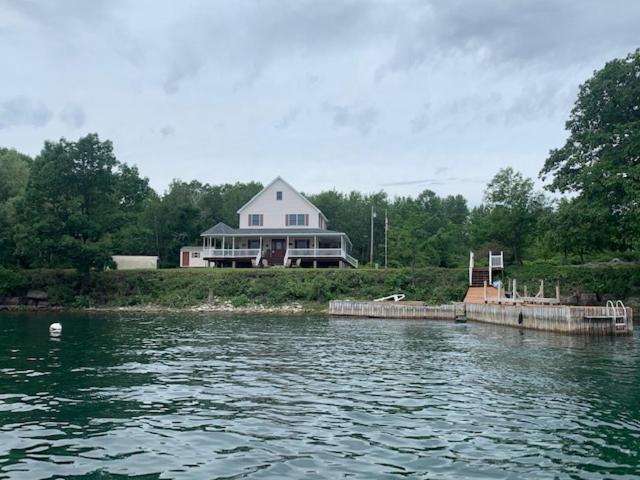 Whiskey River Cottages Formerly Seaway Slips Clayton Exterior foto