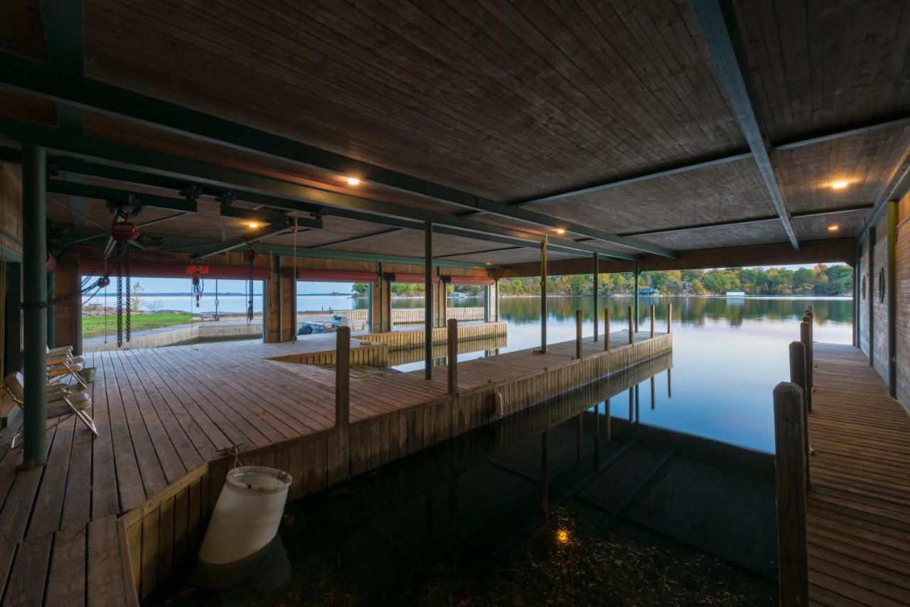 Whiskey River Cottages Formerly Seaway Slips Clayton Exterior foto