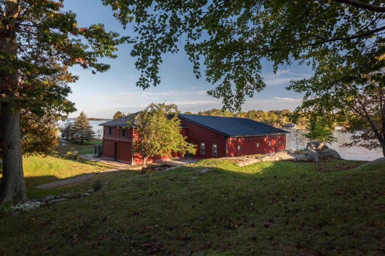 Whiskey River Cottages Formerly Seaway Slips Clayton Exterior foto